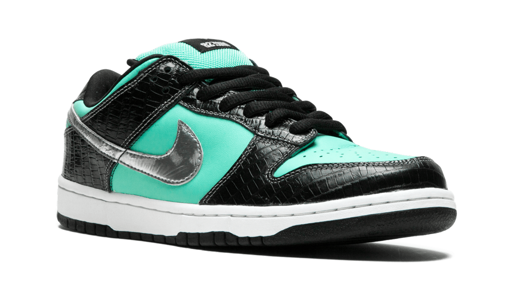 SB Dunk Low Diamond Supply Co. Aqua Blue