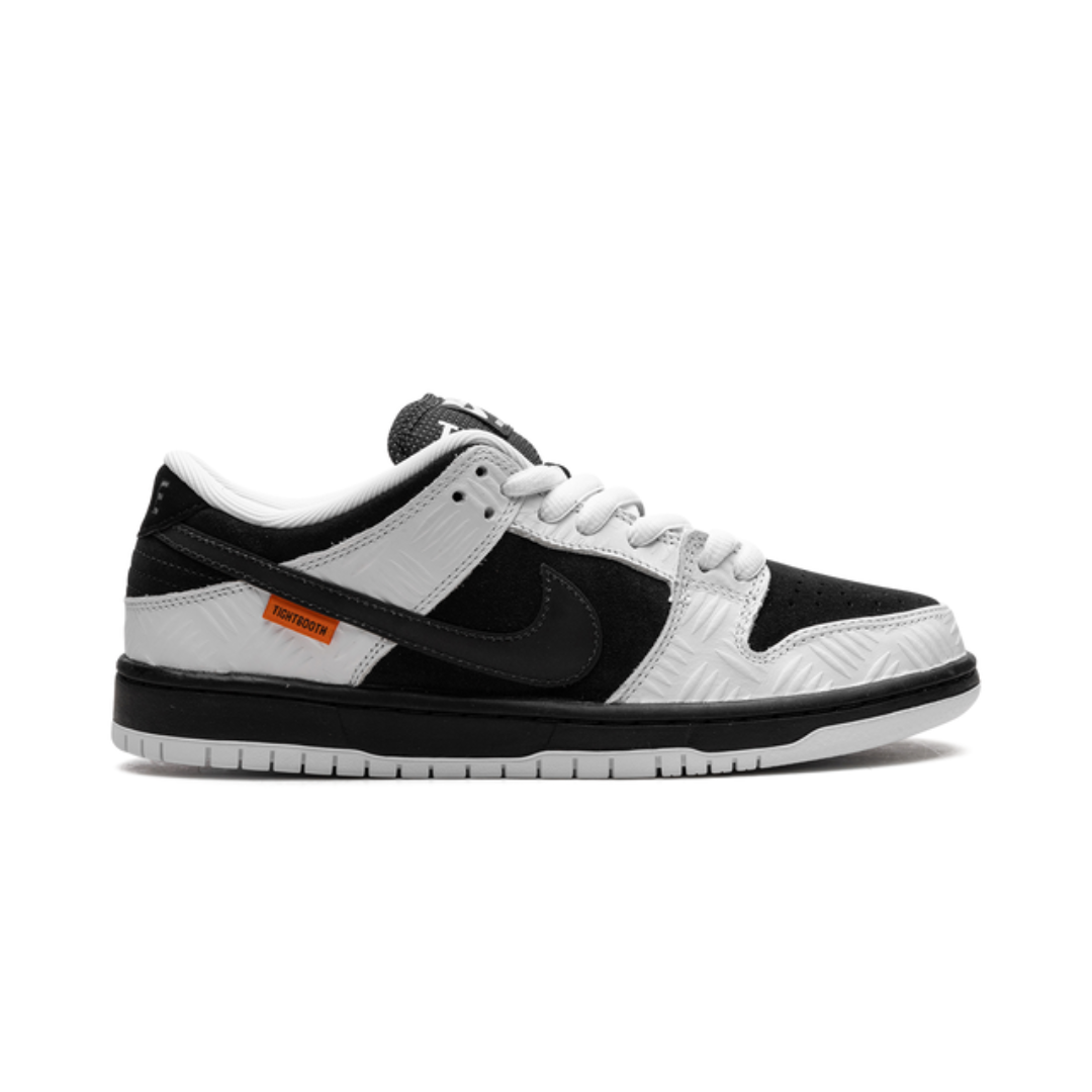SB x Dunk Low Pro Black and White