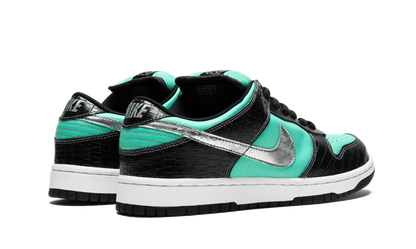 SB Dunk Low Diamond Supply Co. Aqua Blue
