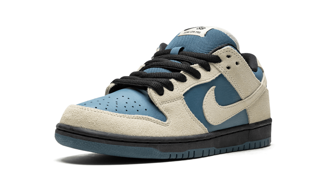 Dunk SB Low Light Cream Thunderstorm