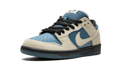Dunk SB Low Light Cream Thunderstorm