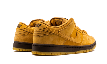 SB Dunk Low Wheat
