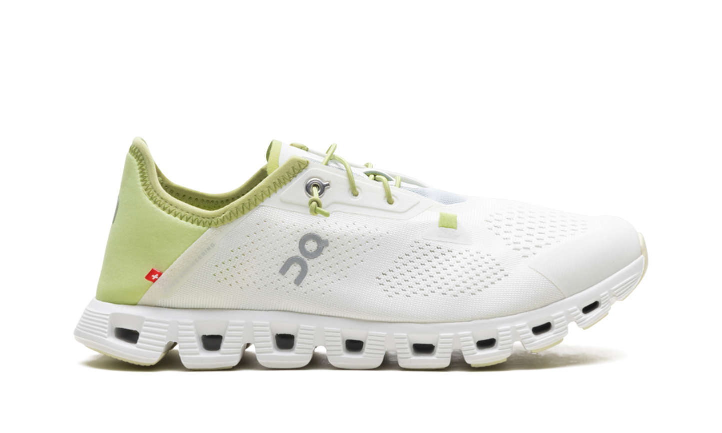 Cloud 5 WMNS "Ivory Acacia"