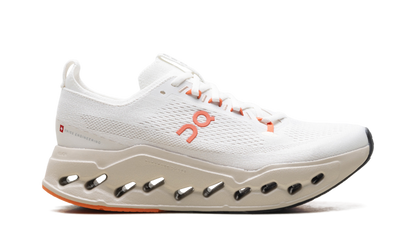 Cloudsurfer Max WMNS "Ivory / Salmon"