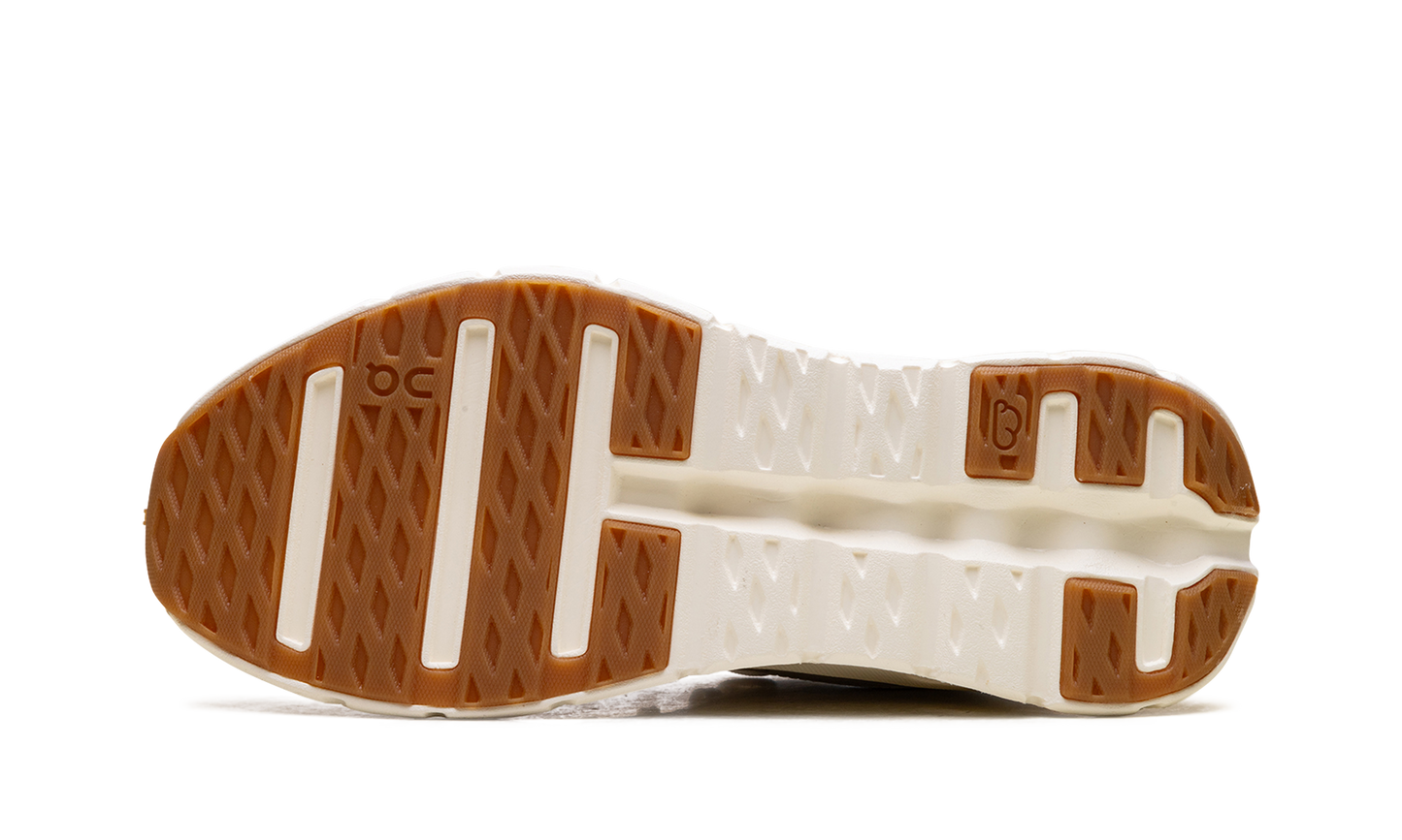 Cloudtilt 2 "LOEWE - All White"