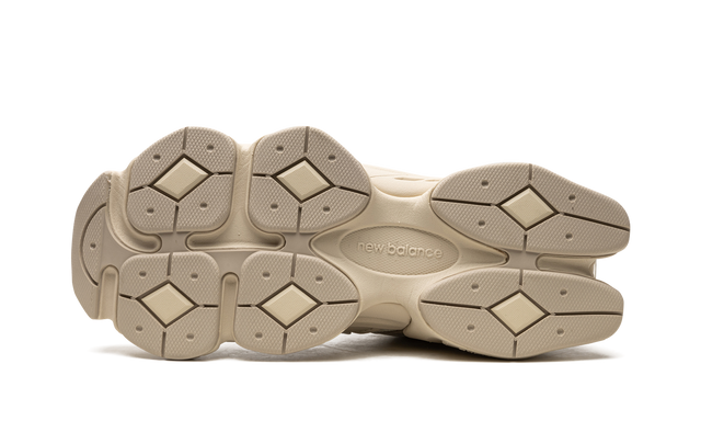 9060 Turtledove Black Sier Metallic