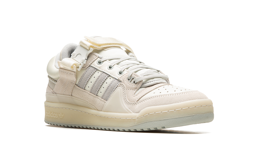 Forum Bad Bunny Buckle