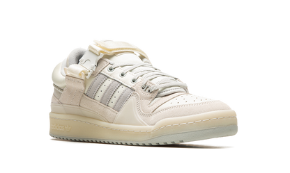 Forum Bad Bunny Buckle