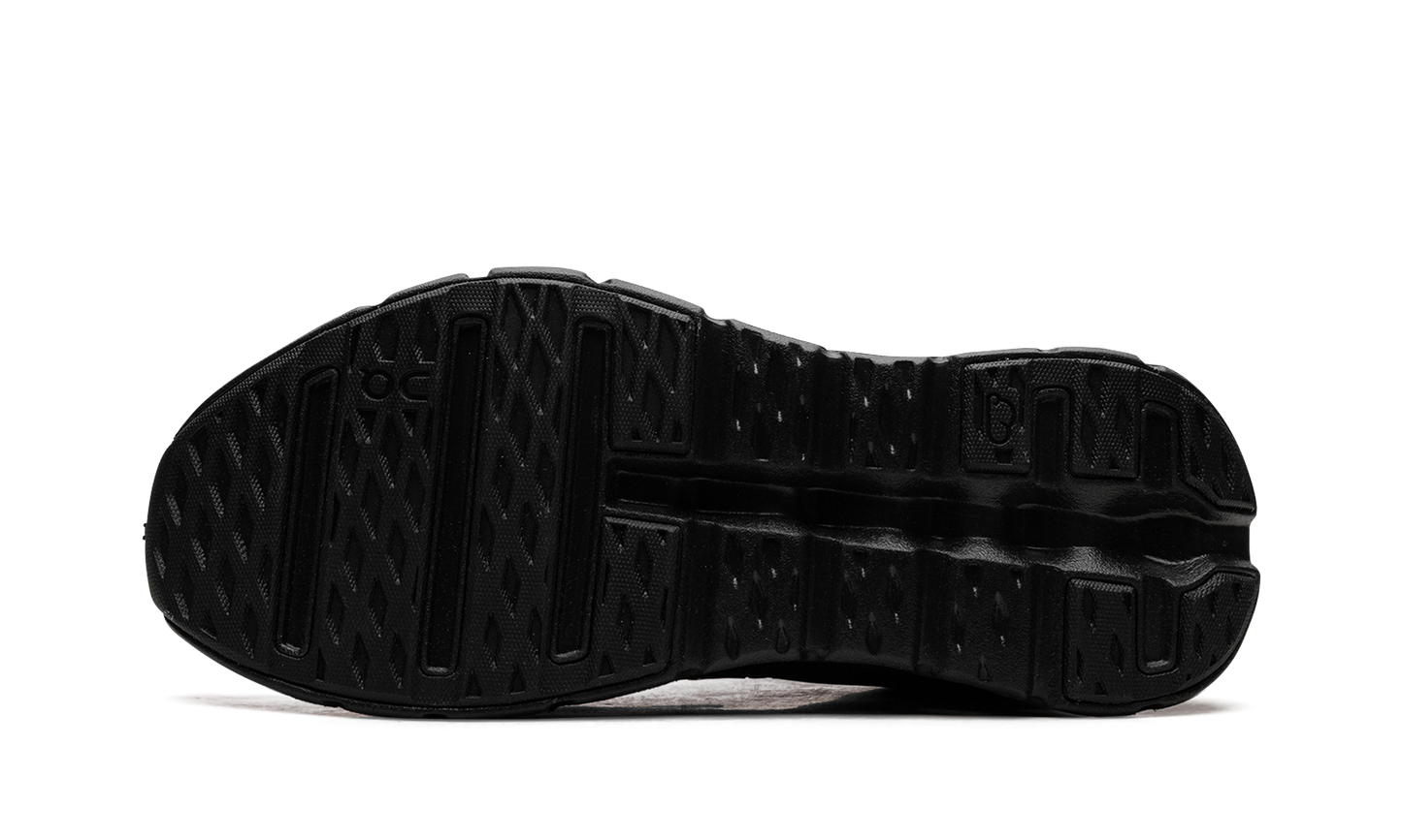 Cloudtilt "LOEWE All Black"