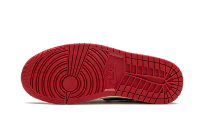 1 Retro Low Trophy Room