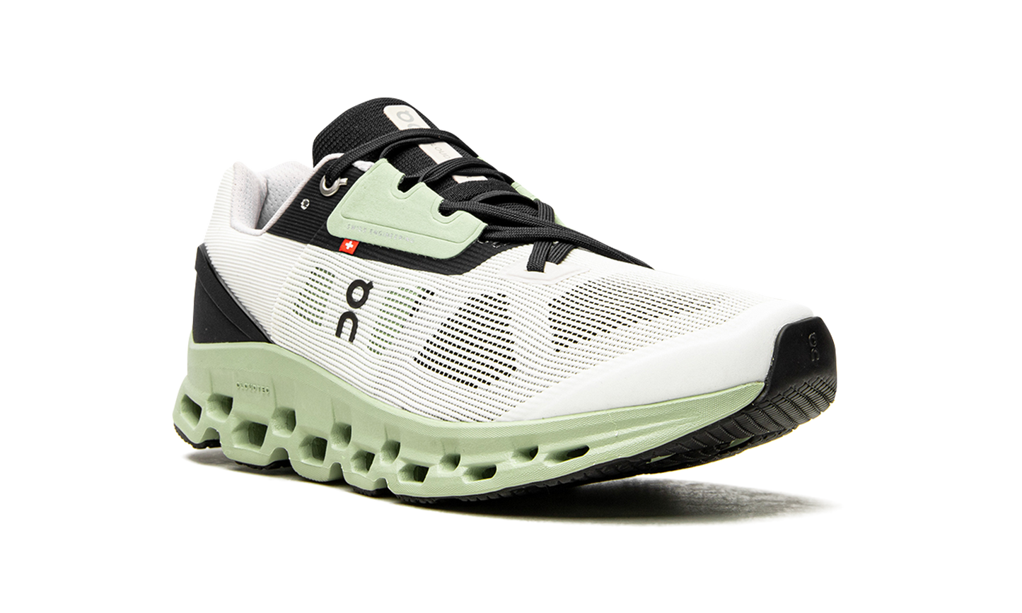 Cloudstratus "White Black Sage"