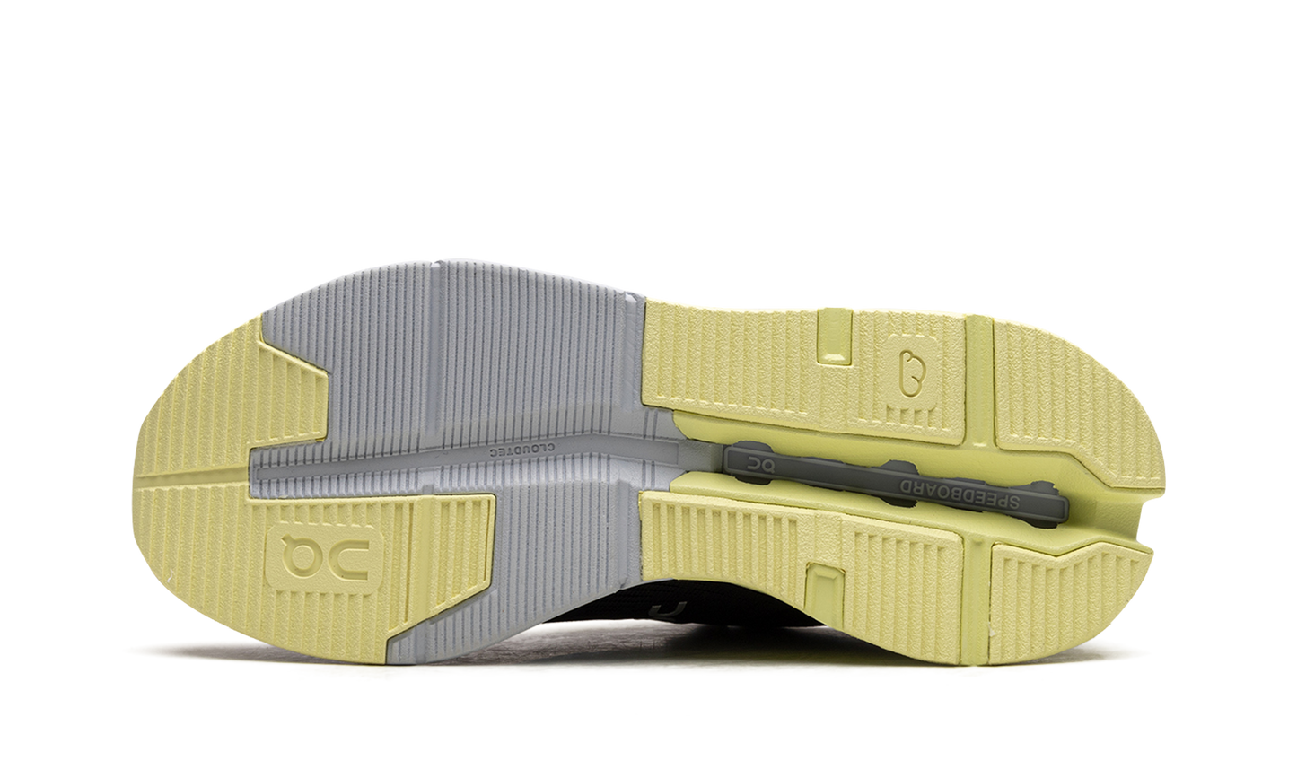 Cloudnova Flux WMNS "Black Hay"