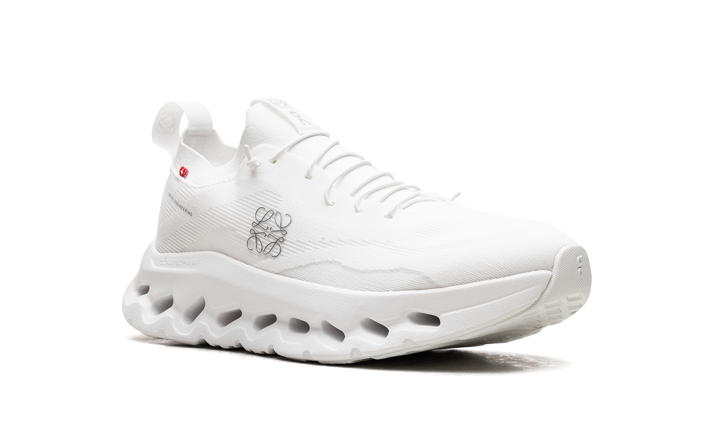 Cloudtilt "LOEWE All White"