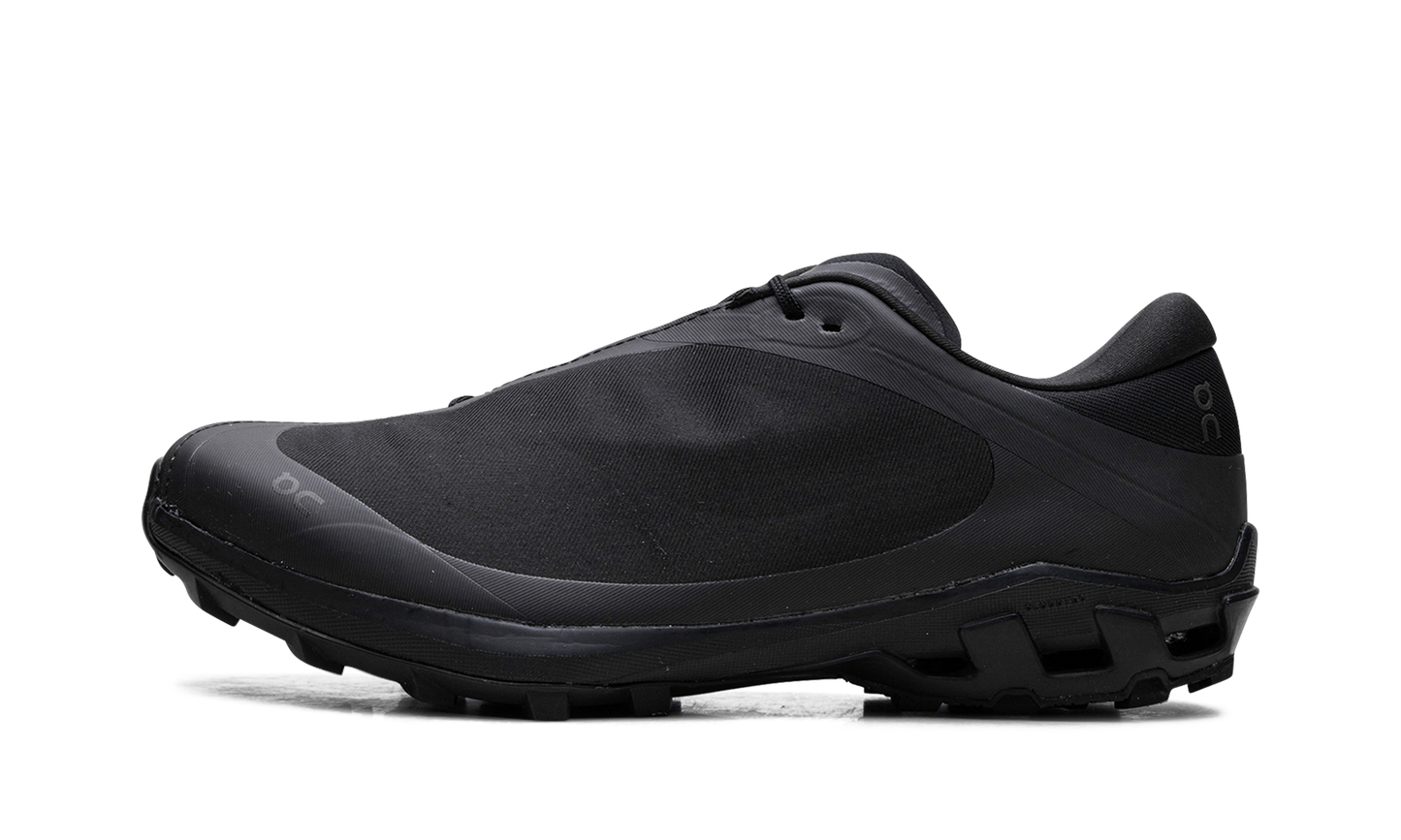 Cloudventure Peak WMNS "Post Archive Faction - Black Magnet"