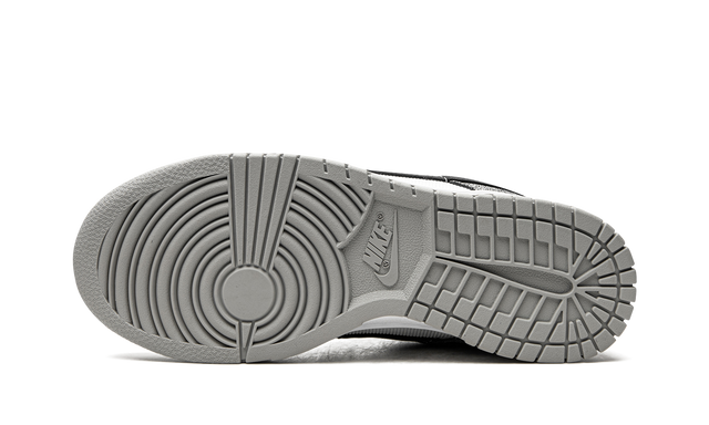 Dunk Low Golden Gals