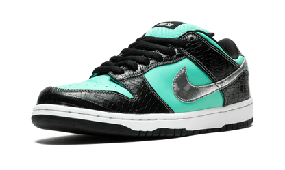 SB Dunk Low Diamond Supply Co. Aqua Blue