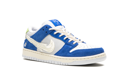 SB Dunk Low Pro Fly Streetwear