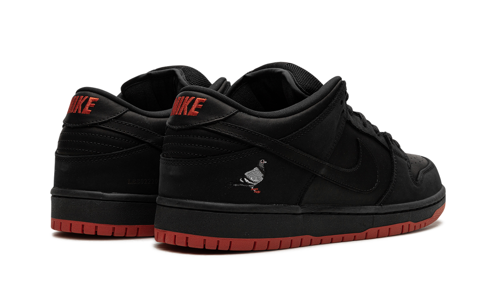 SB Dunk Low Black Pigeon