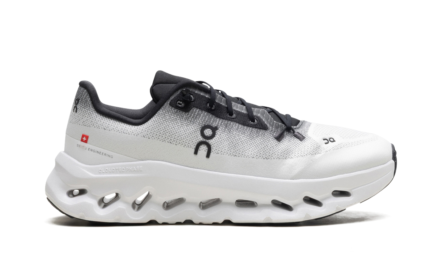 Cloudtilt "Black | Ivory"