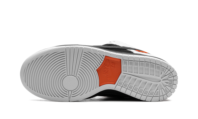SB Dunk Low TIGHTBOOTH