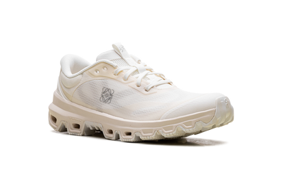 Cloudventure 2 WMNS "LOEWE Eggshell"