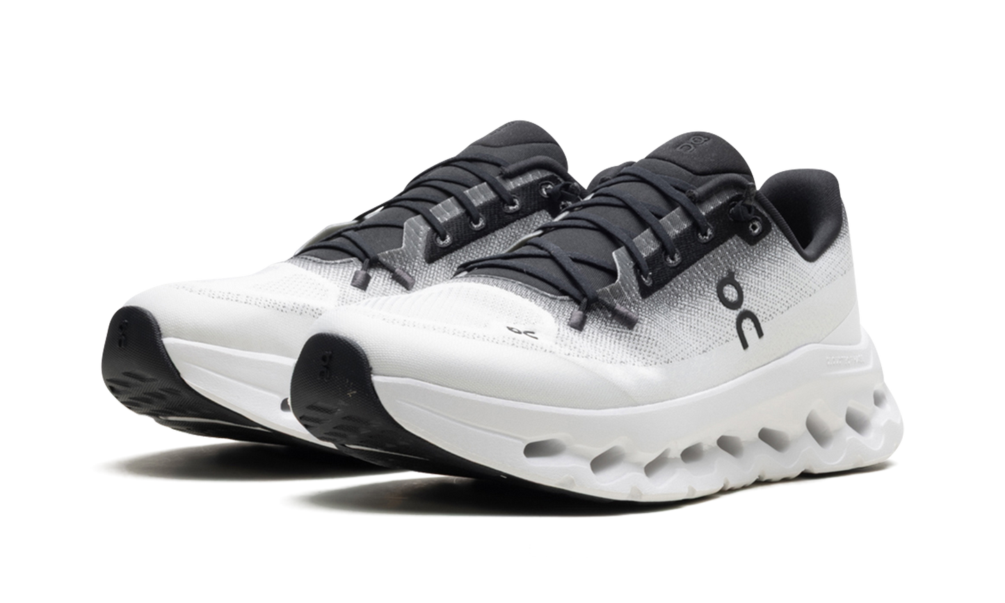 Cloudtilt "Black | Ivory"