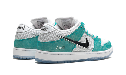 SB Dunk Low April Skateboards