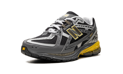 1906R "Castlerock Ginger Lemon"