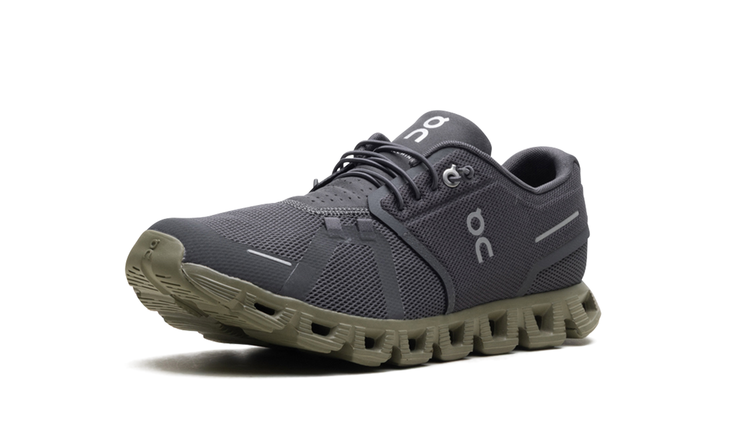 On Cloud 5 "Eclipse Grove"