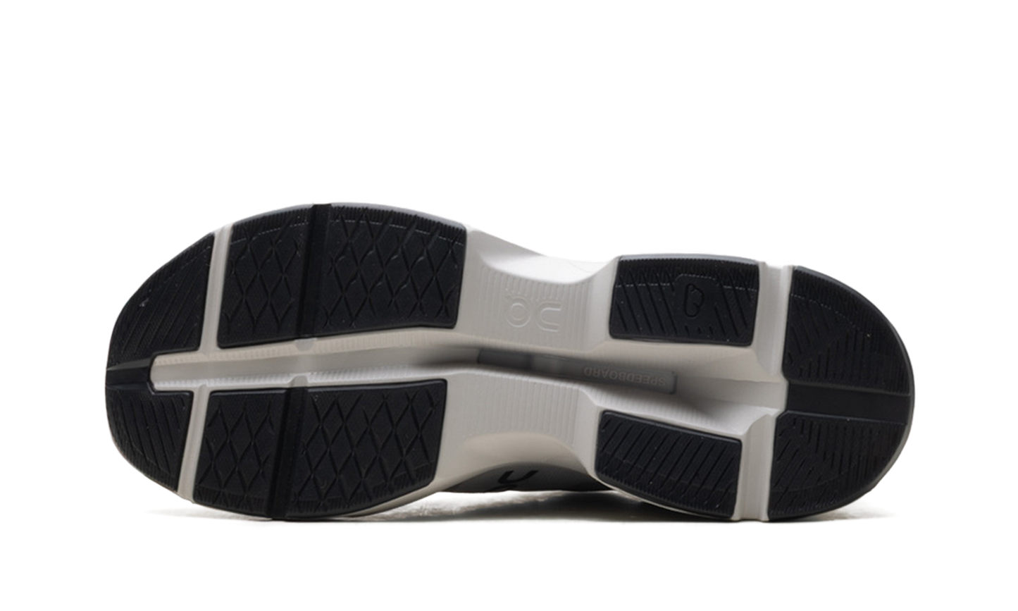 Cloudpulse "Wolf Black"