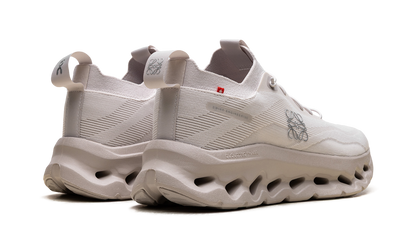 Cloudtilt "Loewe - Sand"