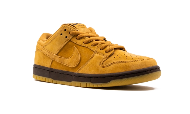 SB Dunk Low Wheat