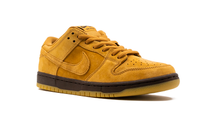 SB Dunk Low Wheat