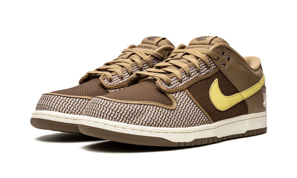 Dunk Low Undefeated Canteen