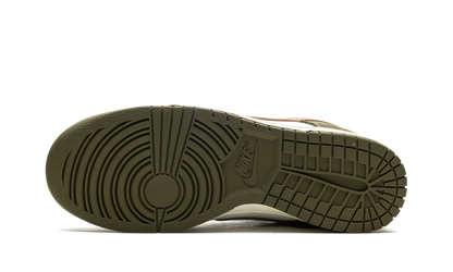 Dunk Low Premium Medium Olive Hemp