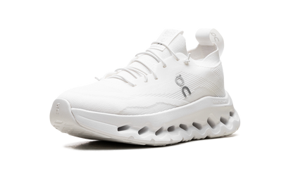 Cloudtilt WMNS "LOEWE All White"