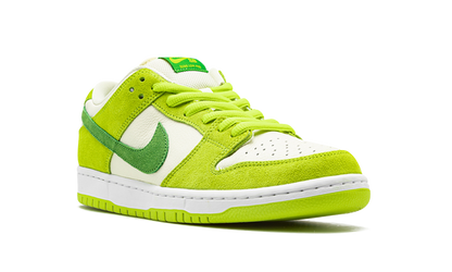 SB Dunk Low Pro Sour Apple