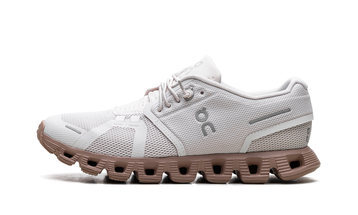 On Cloud 5 WMNS "Sand Rosebrown"