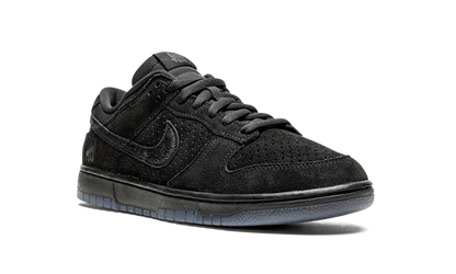 Dunk Low SP Undefeated 5 On It Black