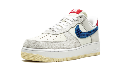 1 Low SP Undefeated 5 On It Dunk vs. AF1