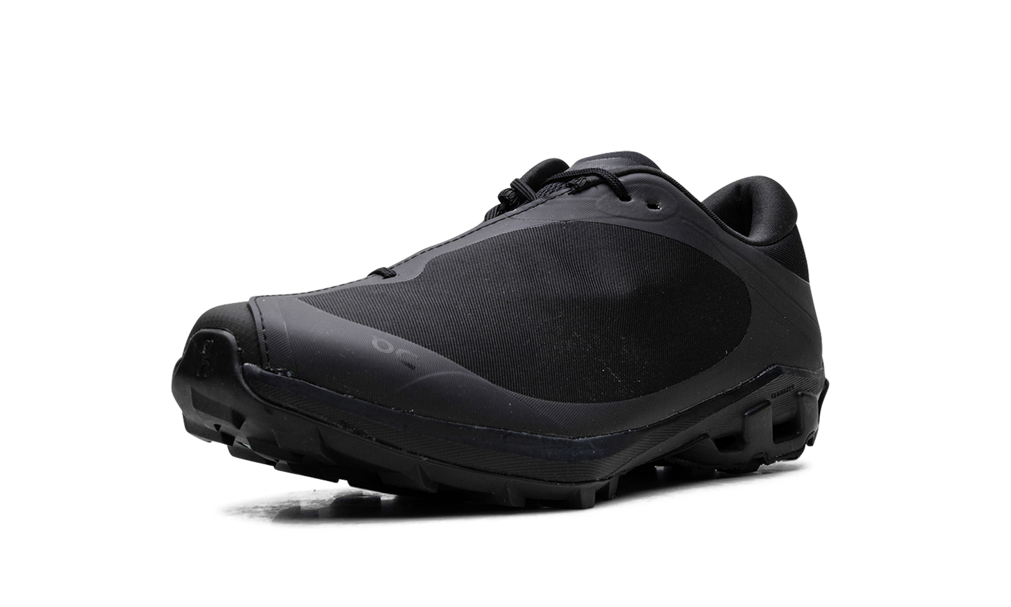 Cloudventure Peak WMNS "Post Archive Faction - Black Magnet"