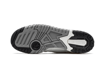 550 White Black Rain Cloud