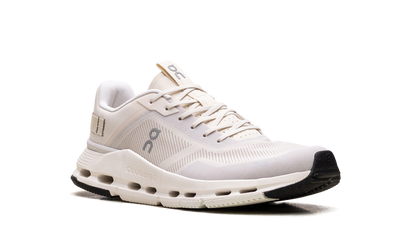 Cloudnova Form 2 TT WMNS "Cream Ivory"