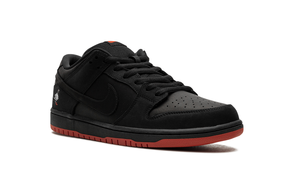 SB Dunk Low Black Pigeon