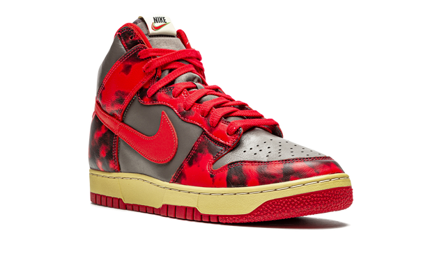 Dunk High Red Acid Wash