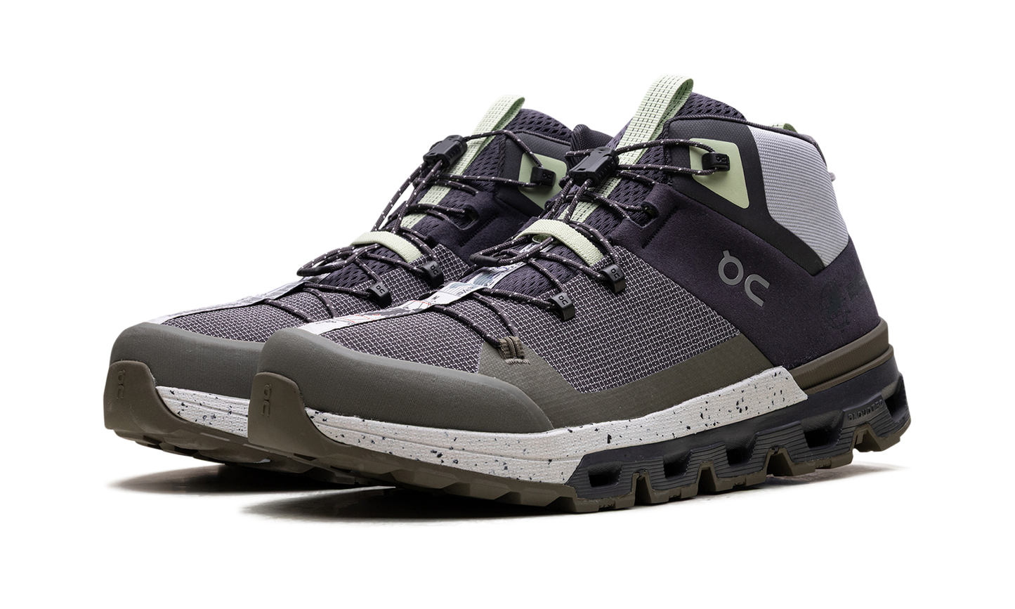 Cloudtrax "Ink Frost"