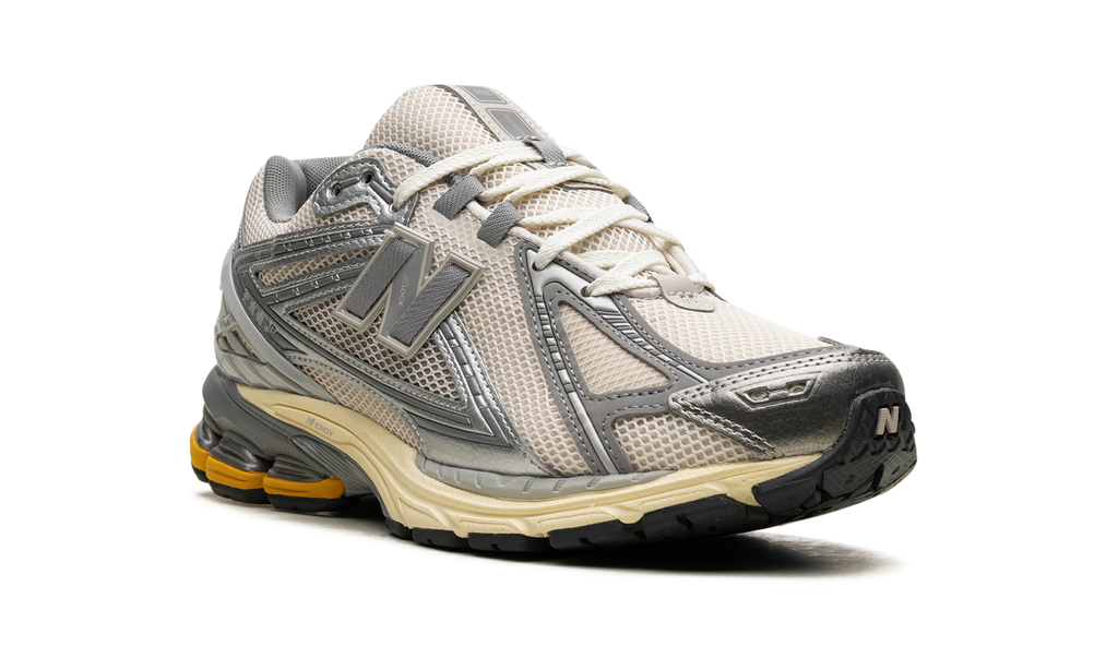 1906R "Metallic Sier Yellow"