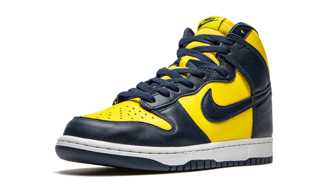 Dunk High Michigan