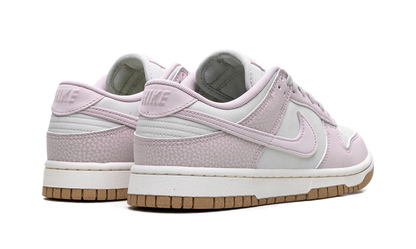 Dunk Low Light Violet
