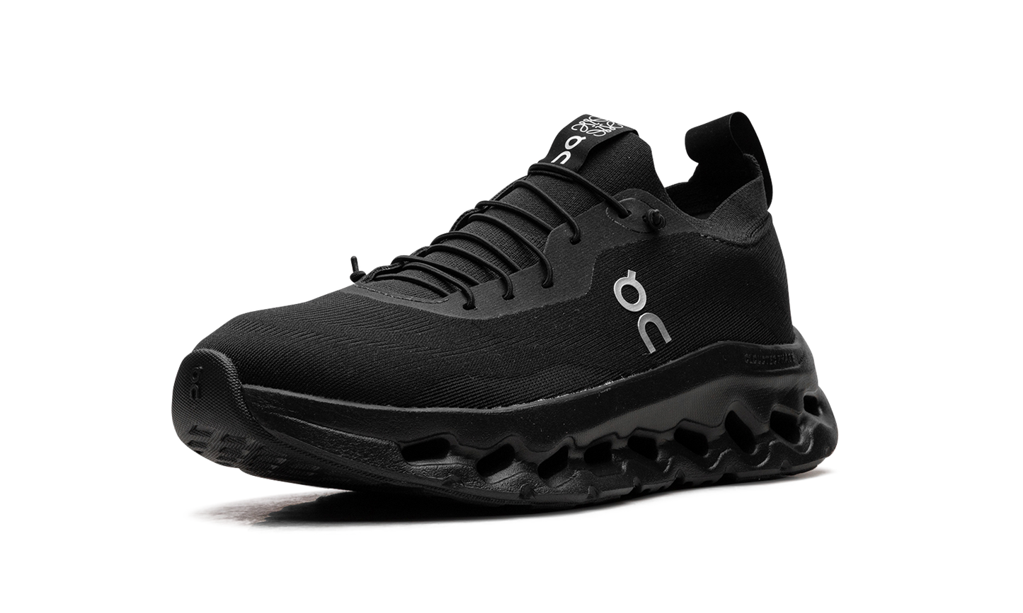 Cloudtilt "LOEWE All Black"